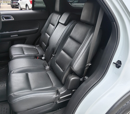 car 9