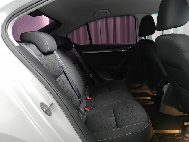 car 10
