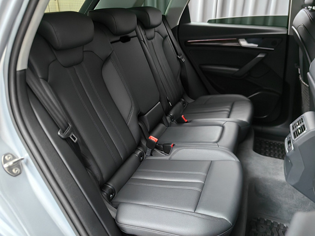 car 9