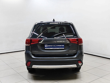 OUTLANDER