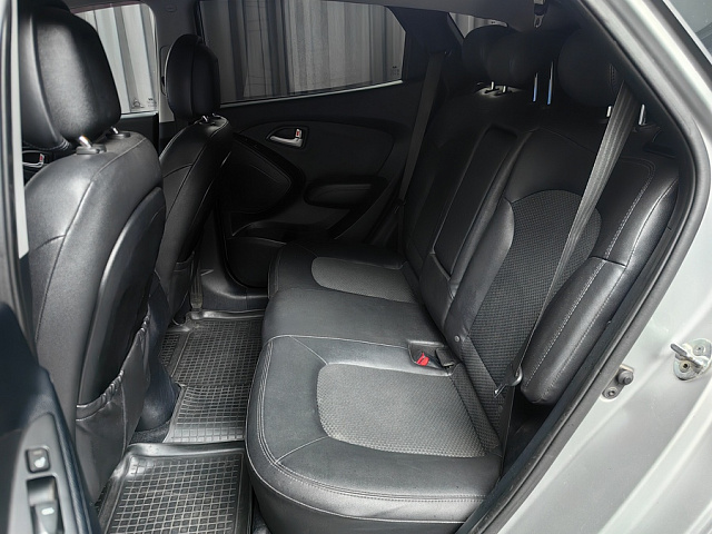 car 11