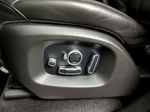 car 26