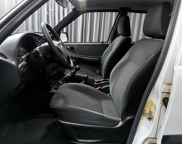 car 9