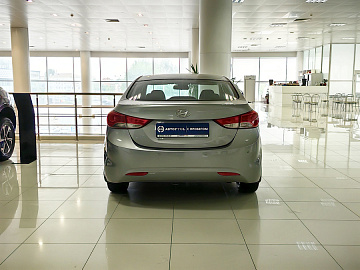 ELANTRA