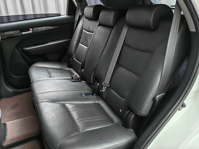 car 8