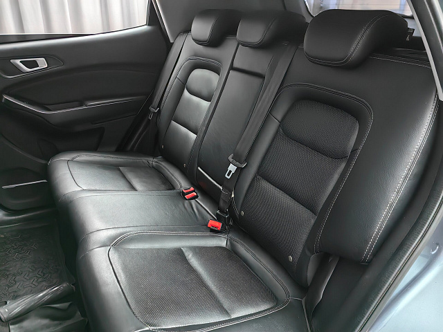 car 8