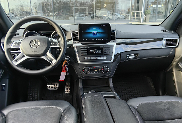 car 12