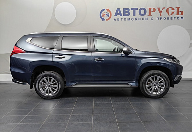 PAJERO sport