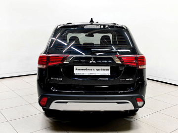 OUTLANDER