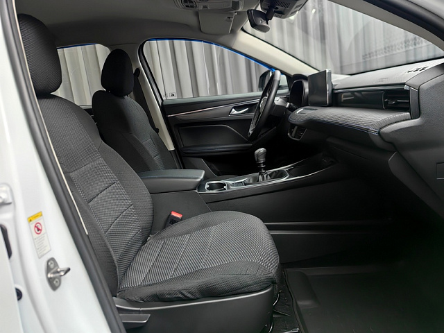 car 8