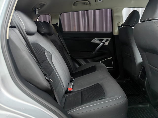 car 10