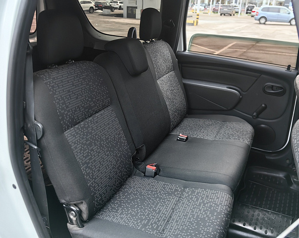 car 9