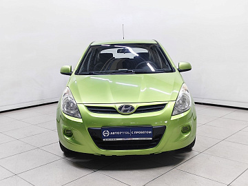 i20