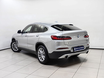 X4