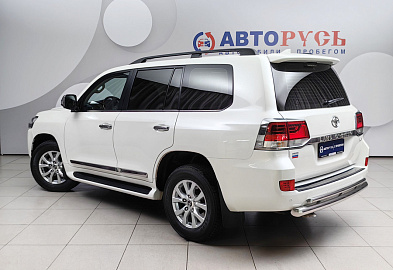 Land Cruiser