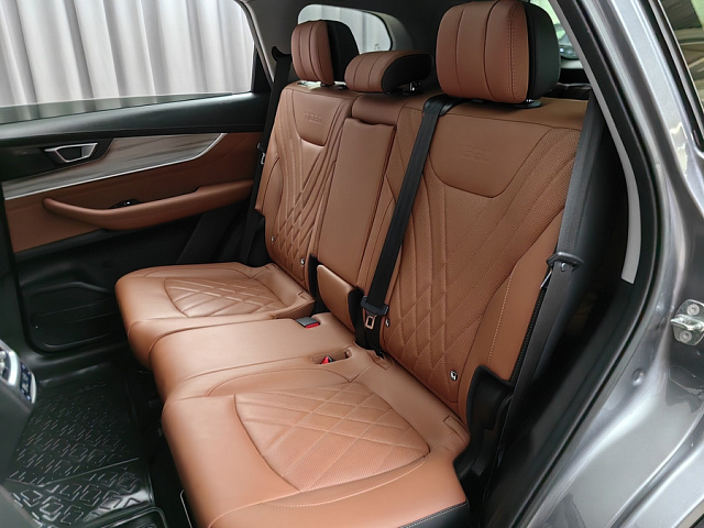 car 8