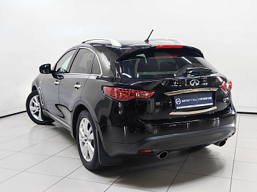 QX70