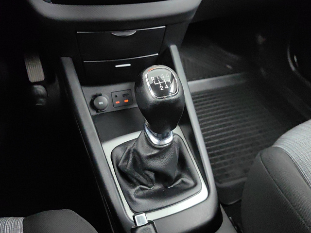 car 16