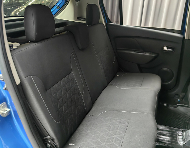 car 9