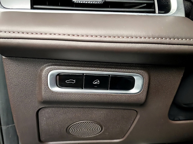 car 22