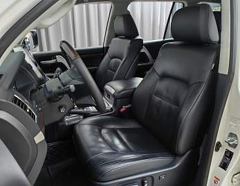 Land Cruiser