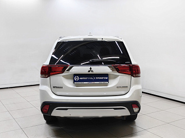 OUTLANDER