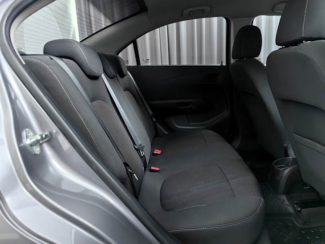 car 10