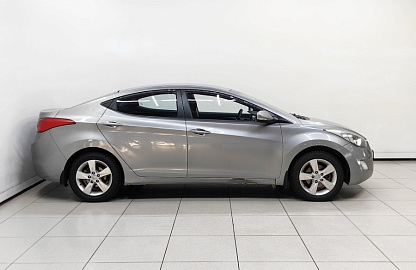 ELANTRA