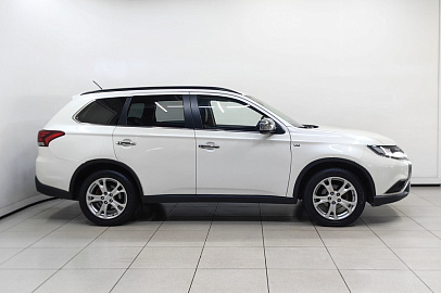 OUTLANDER