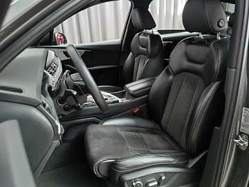 Q7