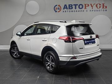 RAV4