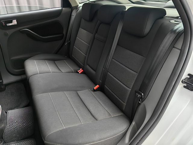 car 8