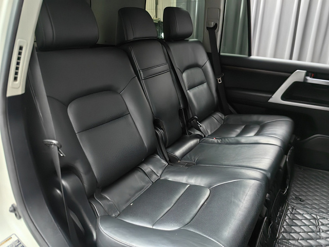 car 9