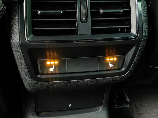 car 26