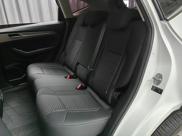 car 8
