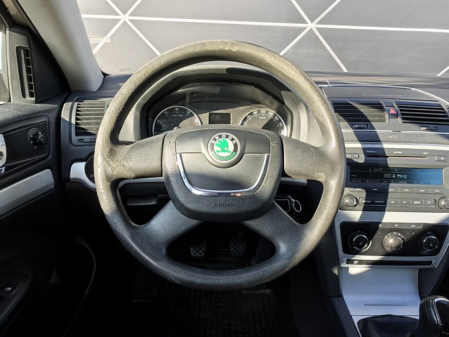 car 13