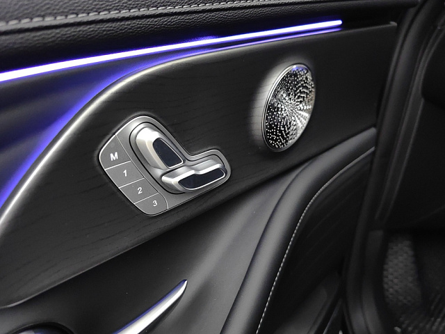 car 23