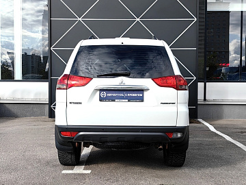 PAJERO sport