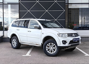 PAJERO sport