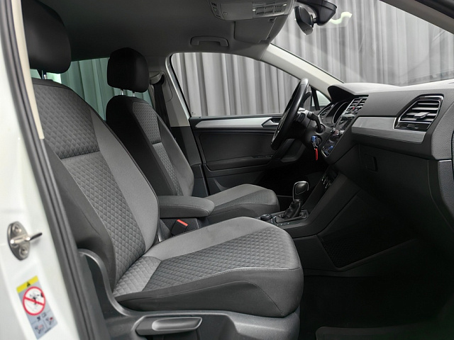 car 8
