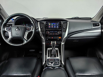 PAJERO sport