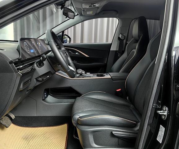 car 8