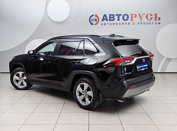 RAV4