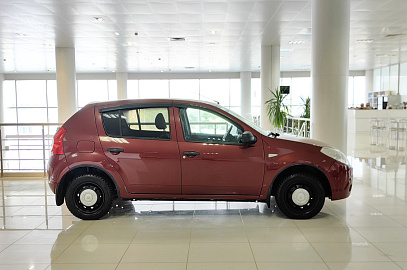 SANDERO