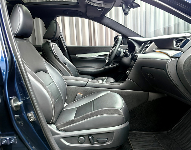 car 8