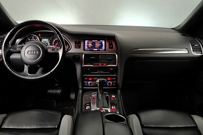 Q7