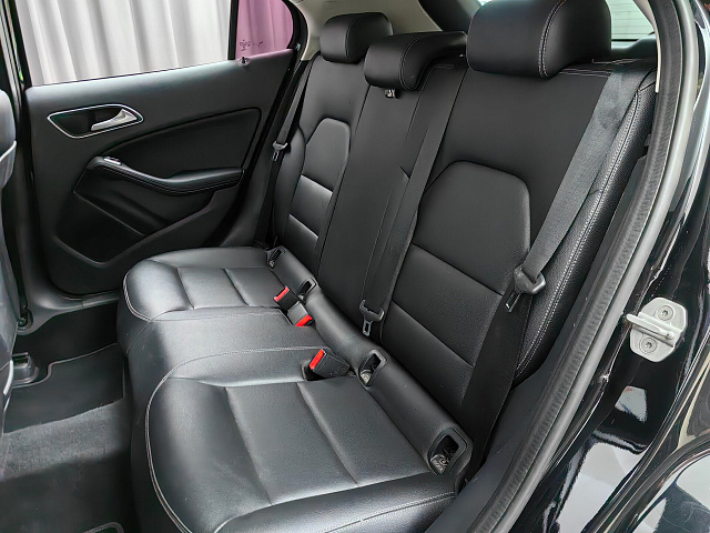 car 8