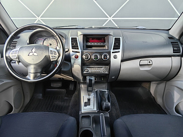PAJERO sport