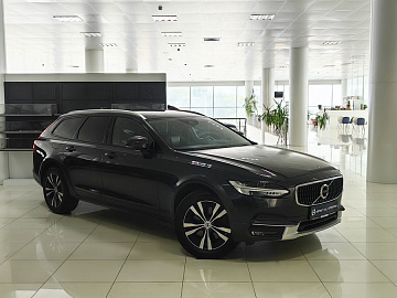 V90 Cross Country