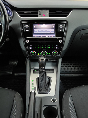 car 12